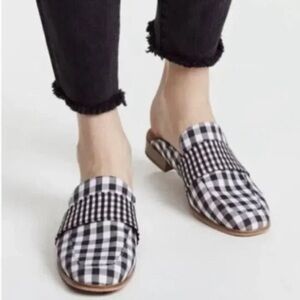 Free People slip-on Gingham flats. Size 39/ 8.5
